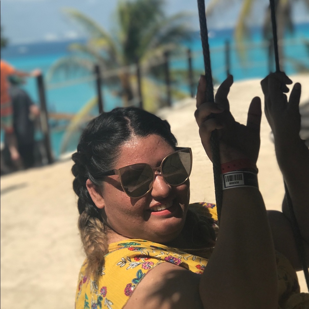 Meet your Posher, Gabbie